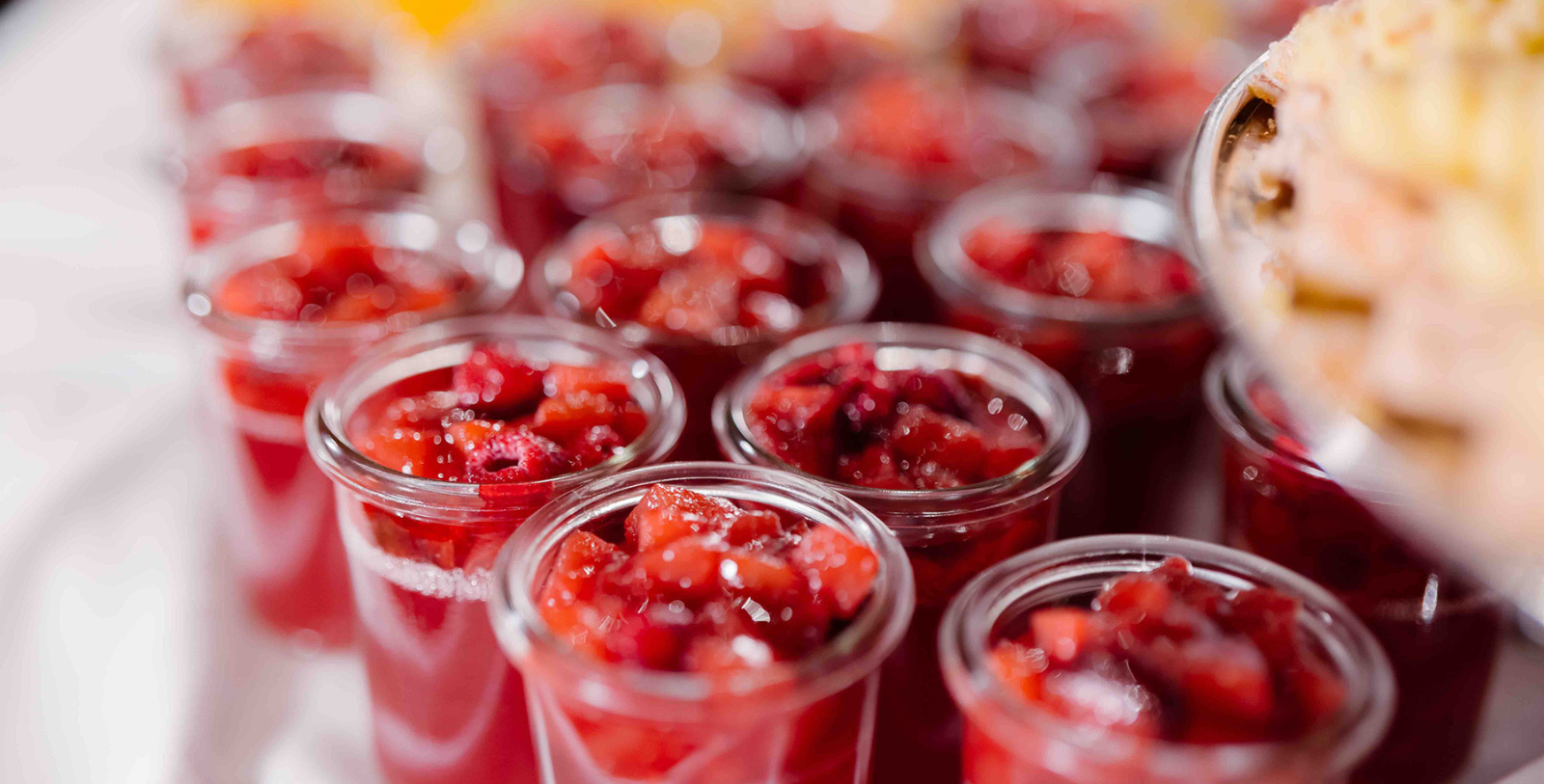 Taste the flavors of the Geirangerfjord at Restaurant Fjorden, the hotel’s primary dining venue, which has been offering homemade dishes crafted with locally sourced ingredients and served buffet-style since 1970.