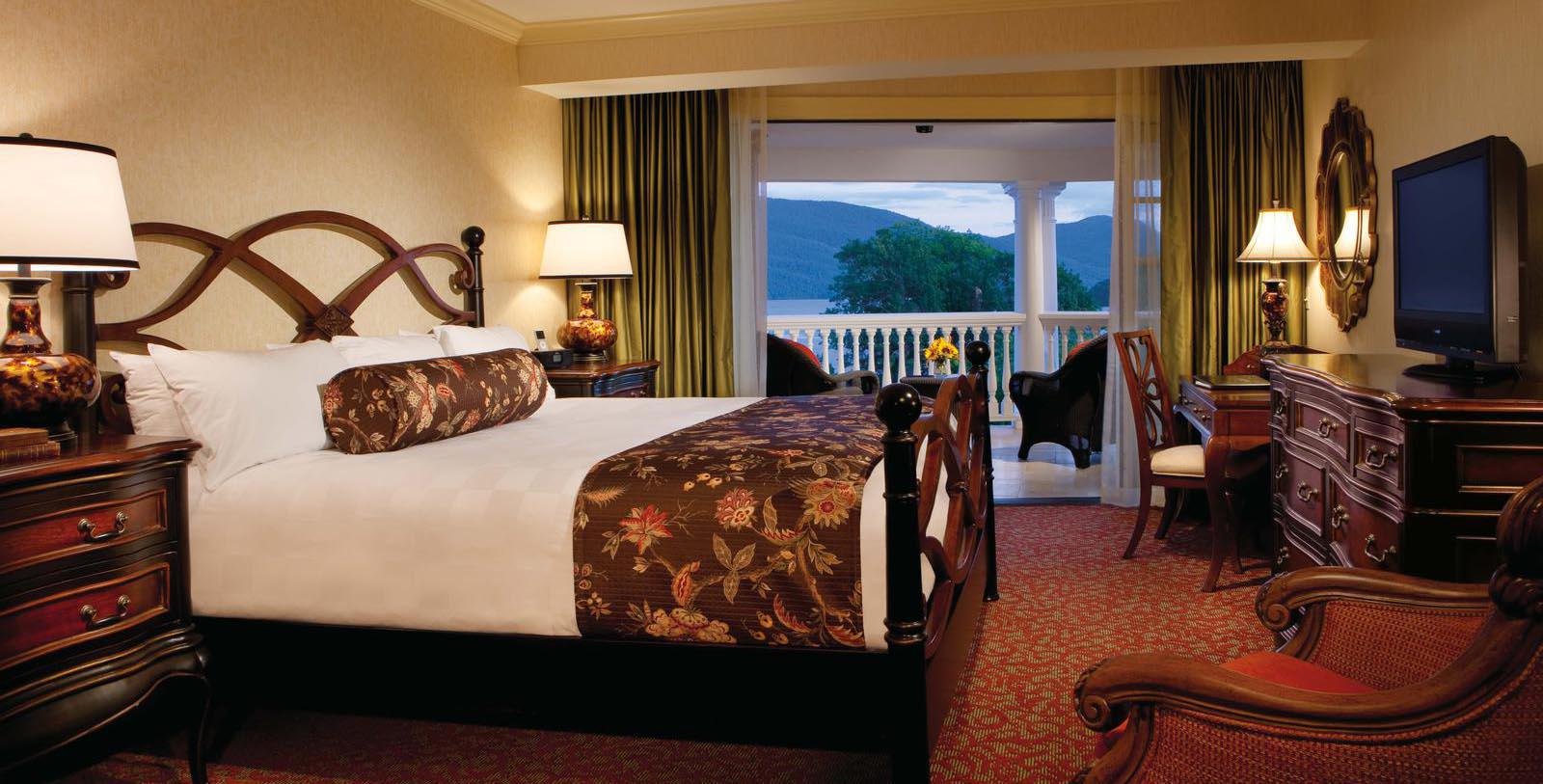 Take a day to discover Fort Ticonderoga, Shelving Rock Falls, and Fort William Henry Museum. Explore Lake George aboard The Morgan touring boat.