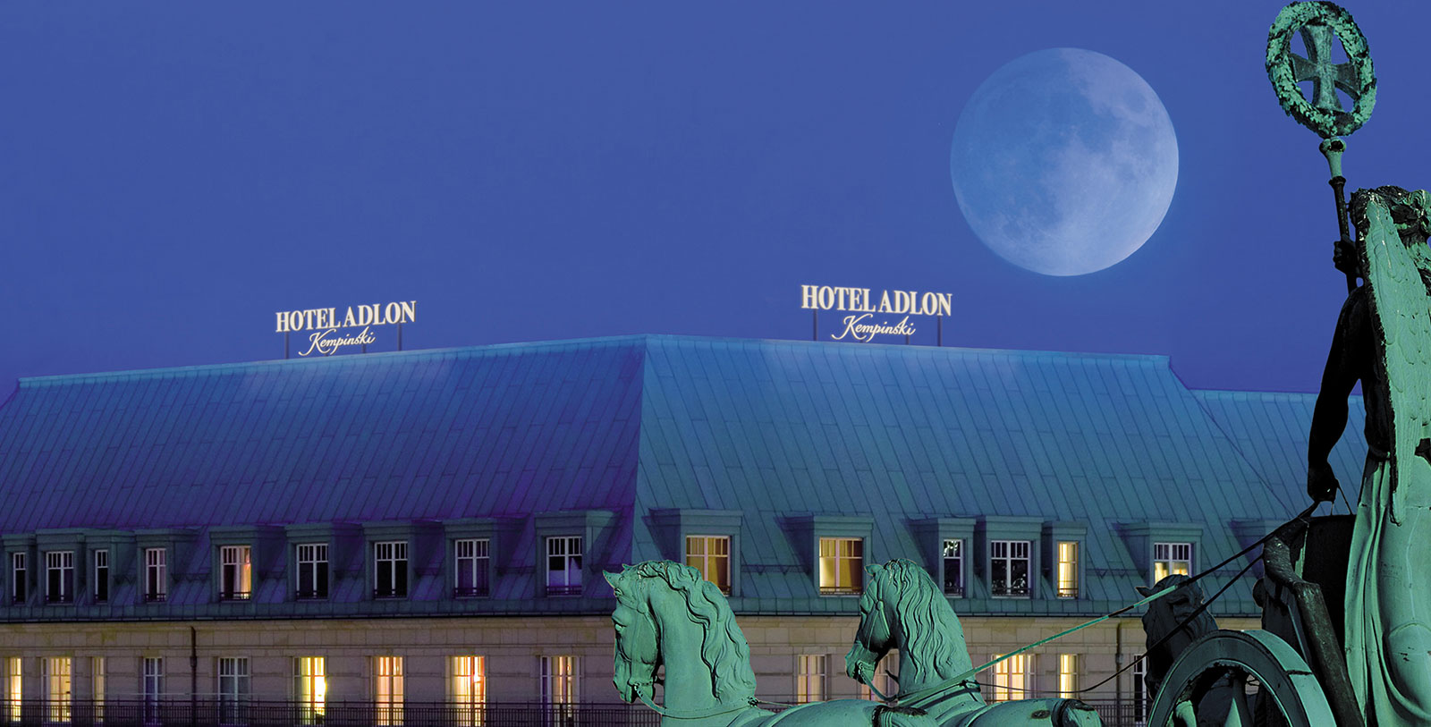 Discover the iconic Brandenburg Gate, the Reichstag, and Tiergarten Park mere steps from the hotel.