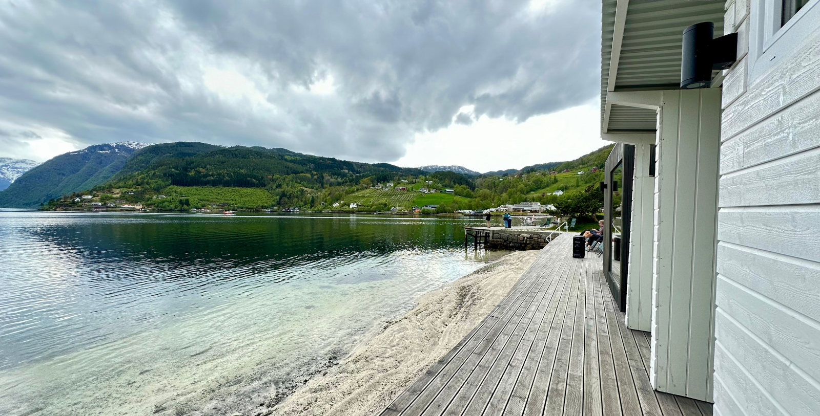 Discover the fascinating history of Brakanes Hotel, a former coaching inn which survived the damages of WWII.