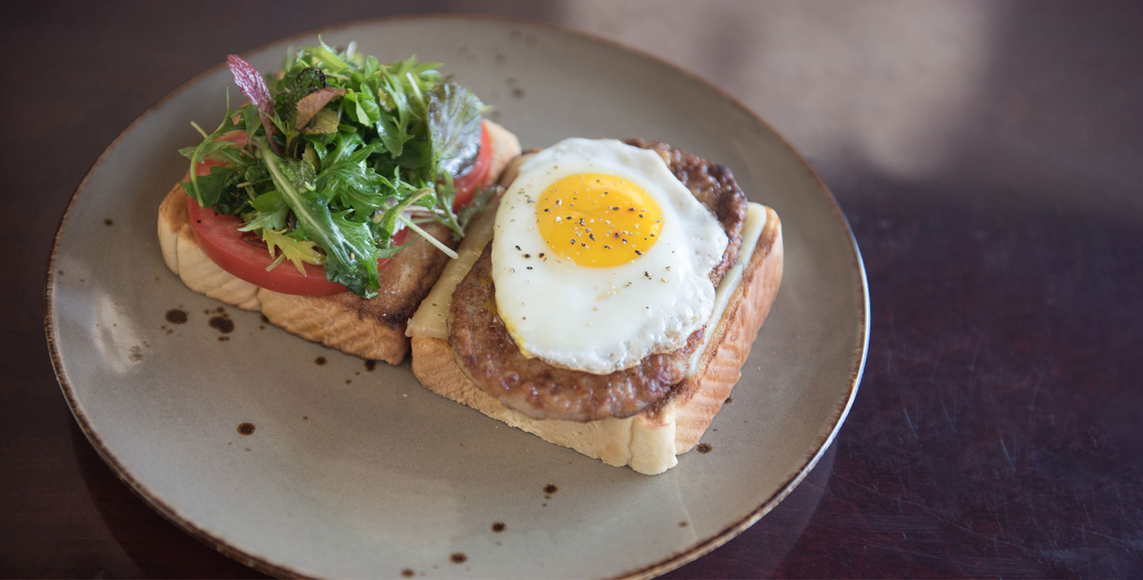 Taste the Sham-Rockin’ daily brunch service at the hotel's restaurant, Kitty O’Sheas.