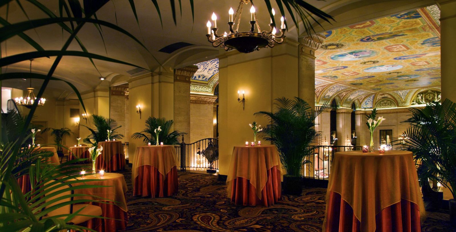 Image of Dining Area at Palmer House®, A Hilton Hotel, Member of Historic Hotels of America, in Chicago, Illinois, Experience