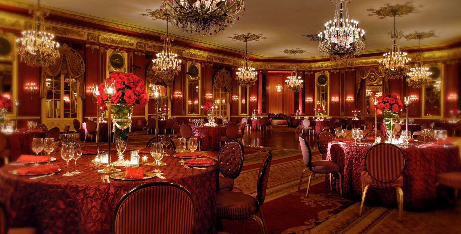 Historic image of Exterior of Palmer House®, A Hilton Hotel, Member of Historic Hotels of America, in Chicago, Illinois, Discover