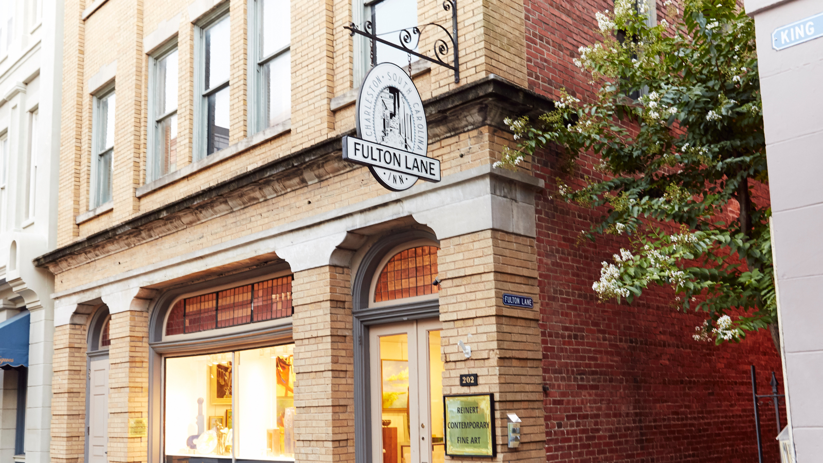 Discover the history of the Fulton Lane Inn, which dates back to 1889.