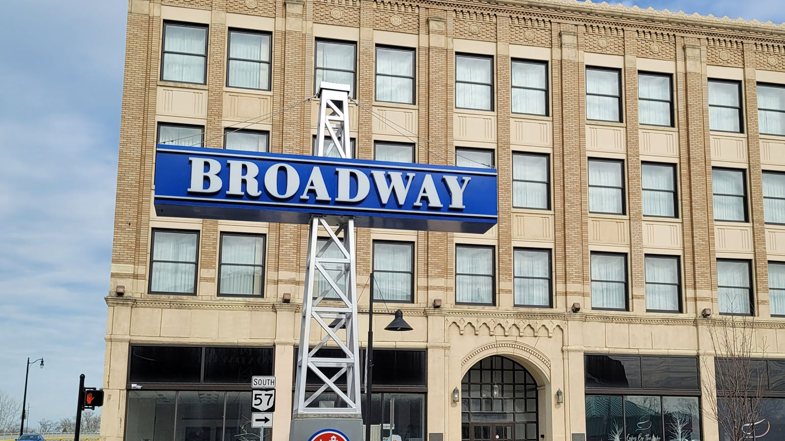 Image of the Ariel Broadway Hotel, a member of Historic Hotels of America since 2022, located in Lorain, Ohio