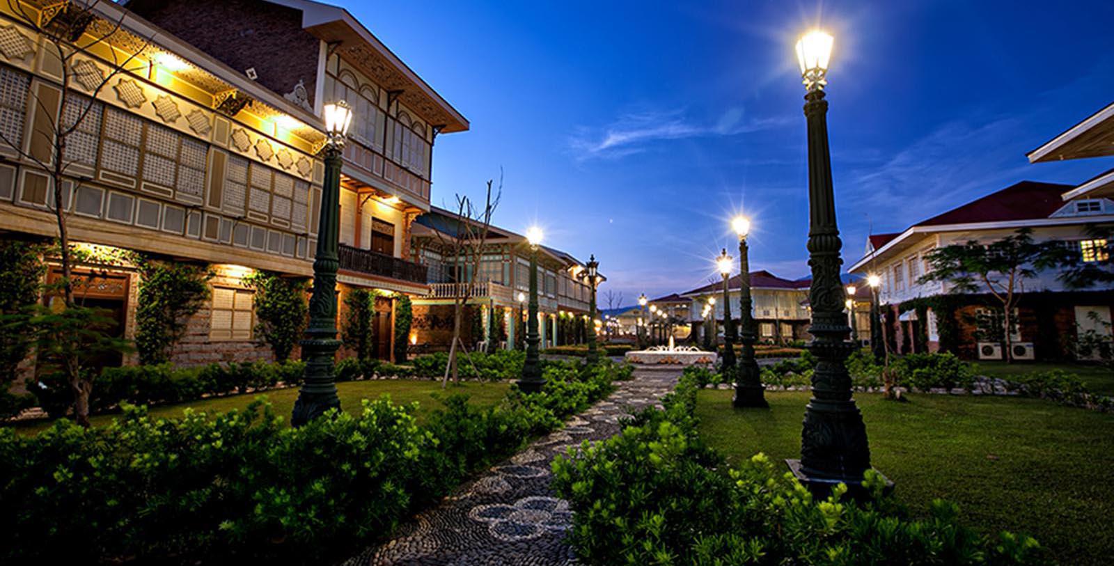 Experience the pilgrimage to Mount Samat Cross, honoring those who died during the invasion of Bataan in World War II.