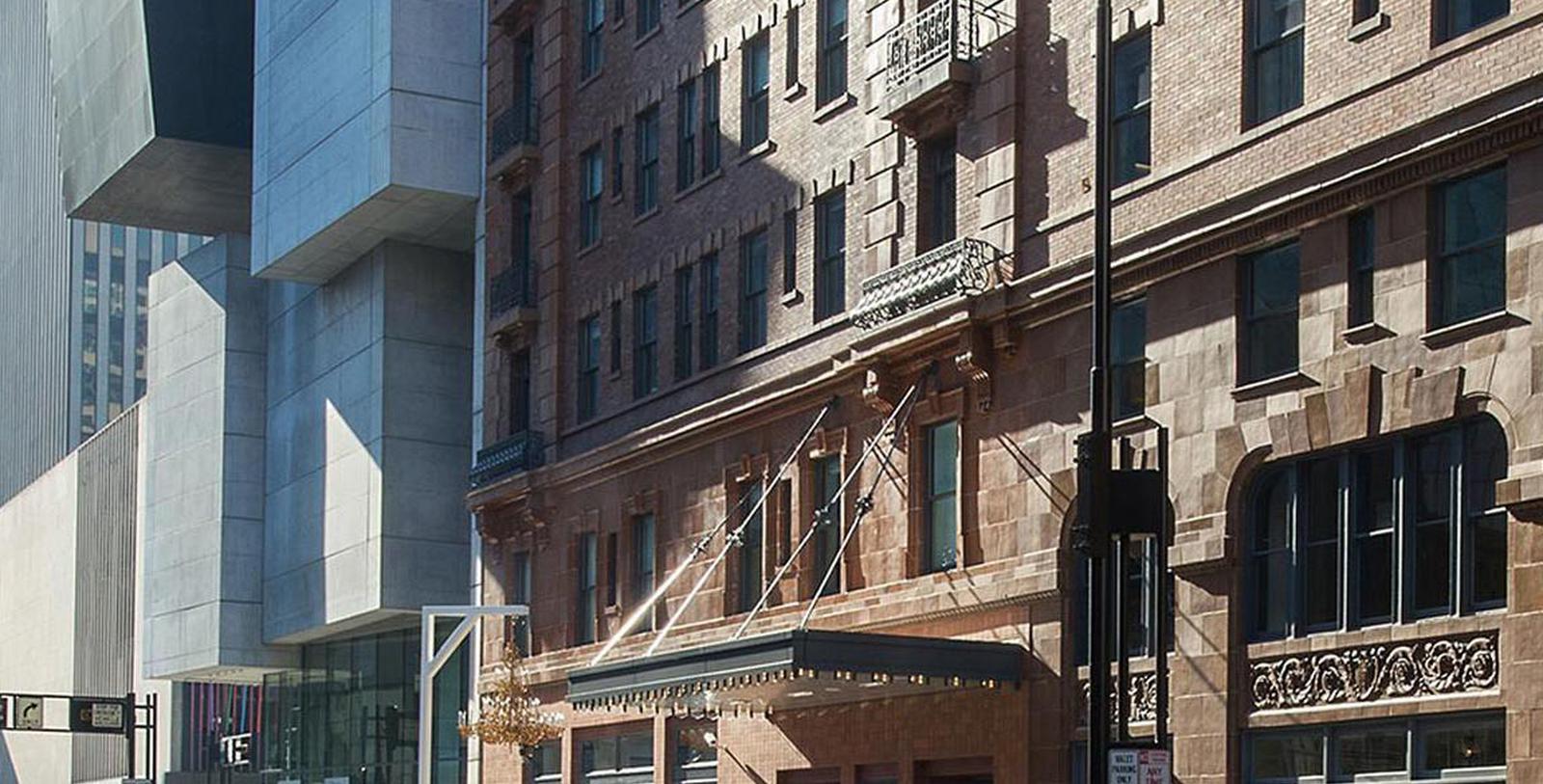 Discover the striking Neoclassical Revival architecture of this wonderful historic hotel.