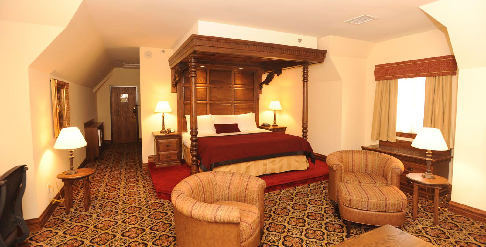 Image of hotel exterior at Best Western Mariemont Inn, 1926, Member of Historic Hotels of America, in Cincinnati, Ohio, Hot Deals