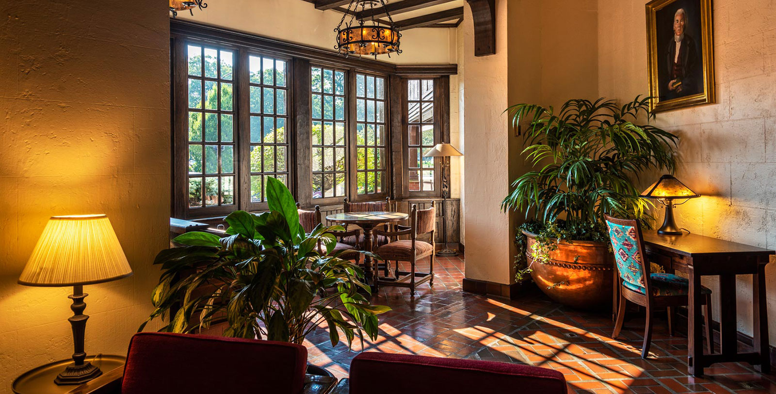 Stroll through the historic Cincinnati Zoo & Botanical Garden.