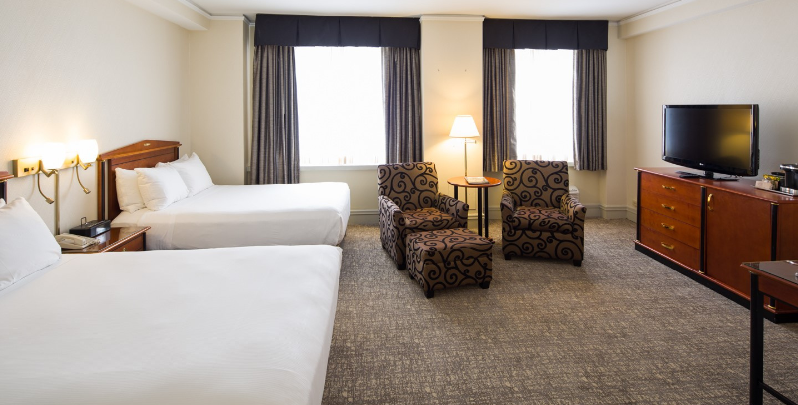 Image of guestroom Hilton Cincinnati Netherland Plaza, 1931, Member of Historic Hotels of America, in Cincinnati, Ohio,Accommodations