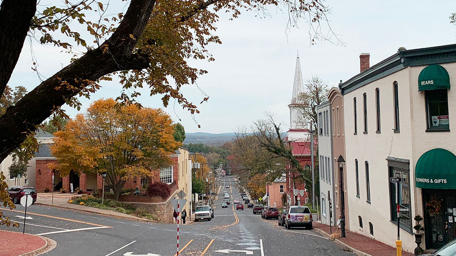 Explore George Washington's Mount Vernon.