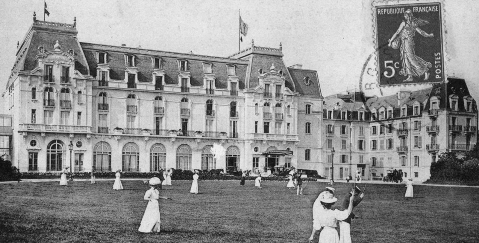 Discover the grand historic accommodations of this magnificent historic hotel.