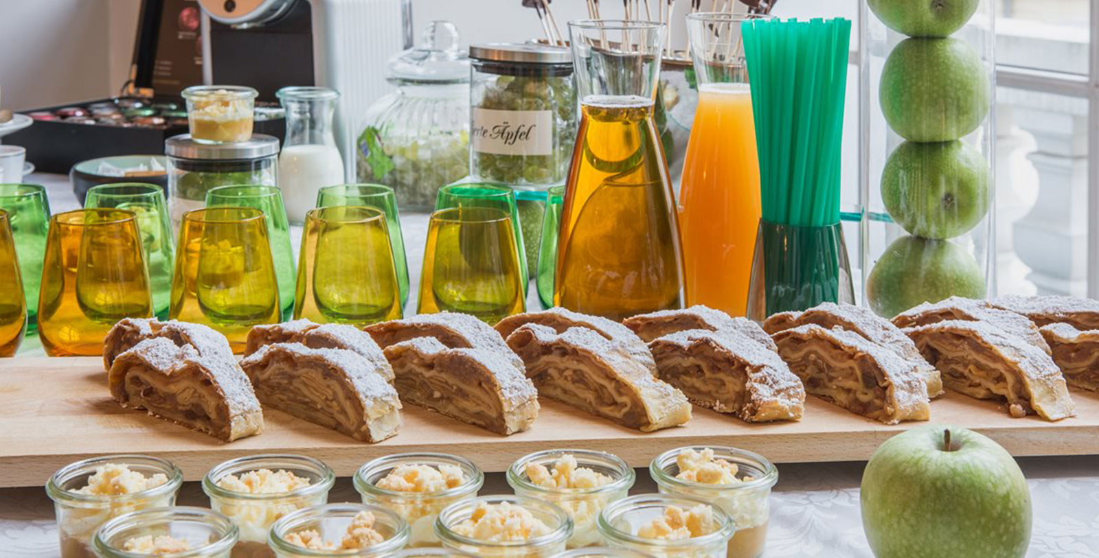 Image of Palais Bistro, Hotel Taschenbergpalais Kempinski Dresden, Germany, 1700s, Member of Historic Hotels Worldwide, Taste