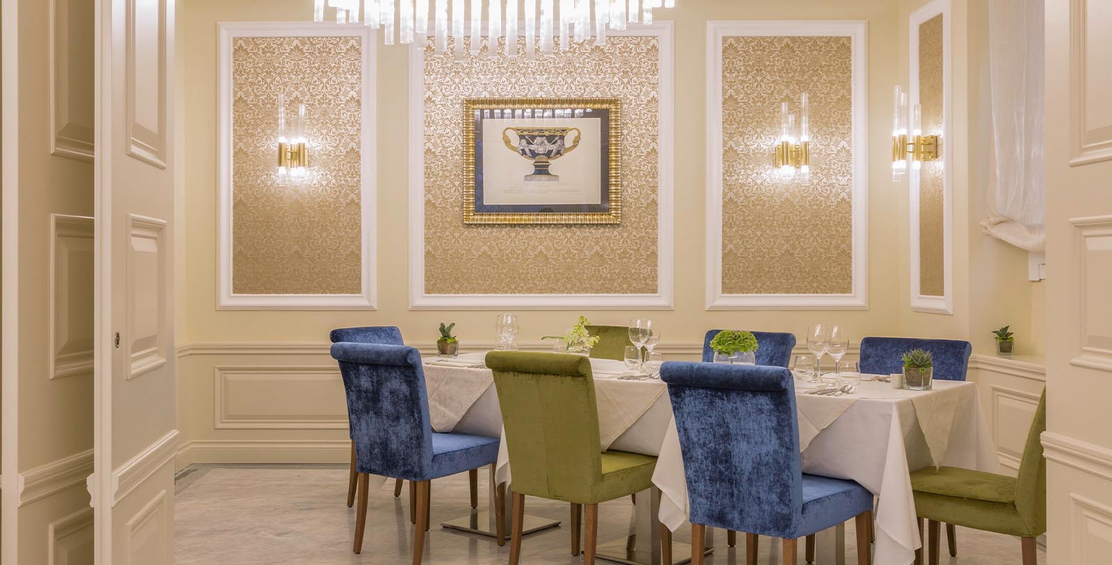 Taste some delectable Italian gelato at the world-famous Giolitti.