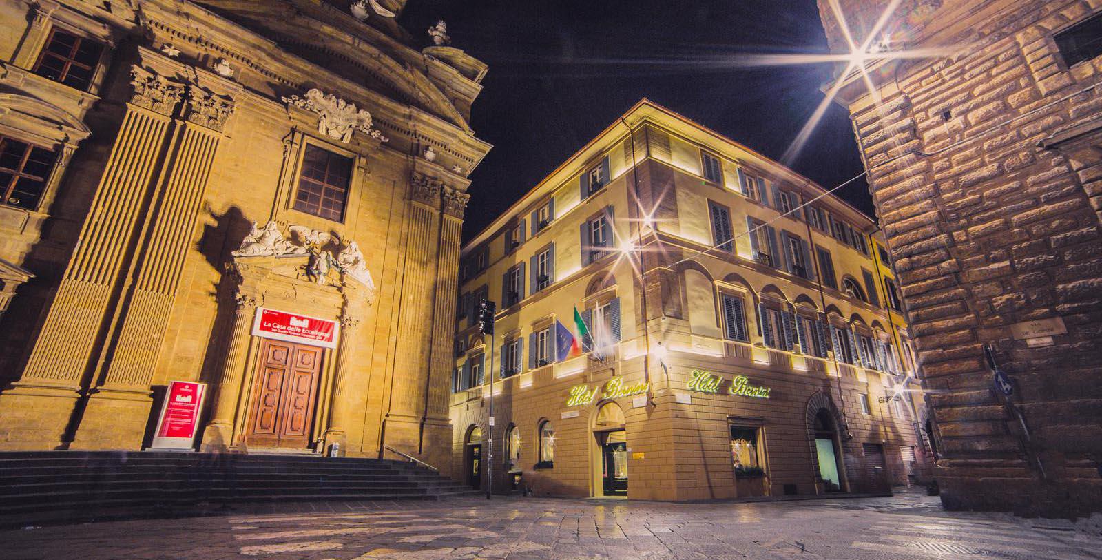 Image of hotel exterior Bernini Palace Hotel, 1500, Member of Historic Hotels Worldwide, in Florence, Italy, Special Offers, Discounted Rates, Families, Romantic Escape, Honeymoons, Anniversaries, Reunions