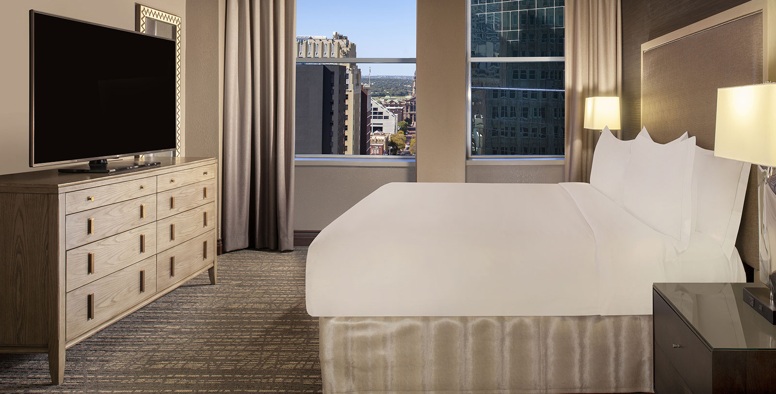 Image of Guestroom Hilton Fort Worth, 1921, Member of Historic Hotels of America, in Fort Worth, Texas, Accommodations