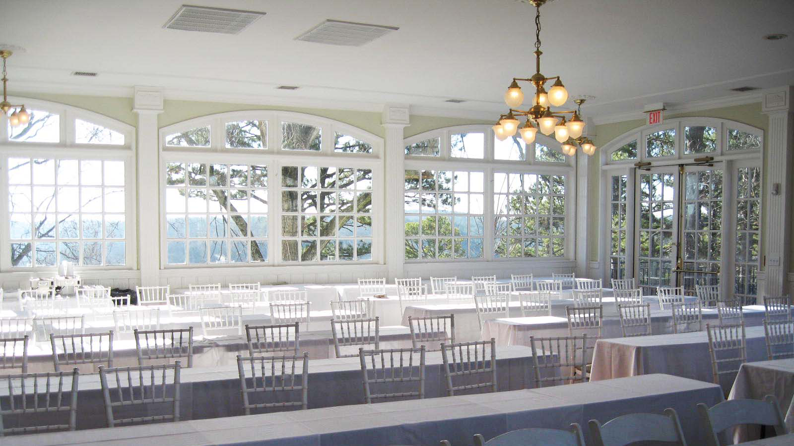 Image of Hotel Exterior 1886 Crescent Hotel & Spa, Member of Historic Hotels of America, in Eureka Springs, Arkansas