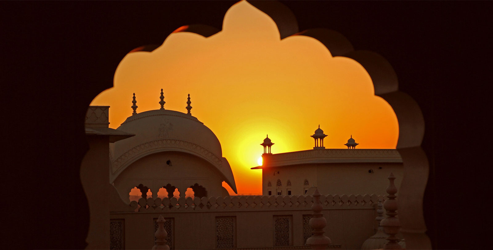 Discover the magnificent architecture of the historic heritage hotel, Alsisar Mahal.