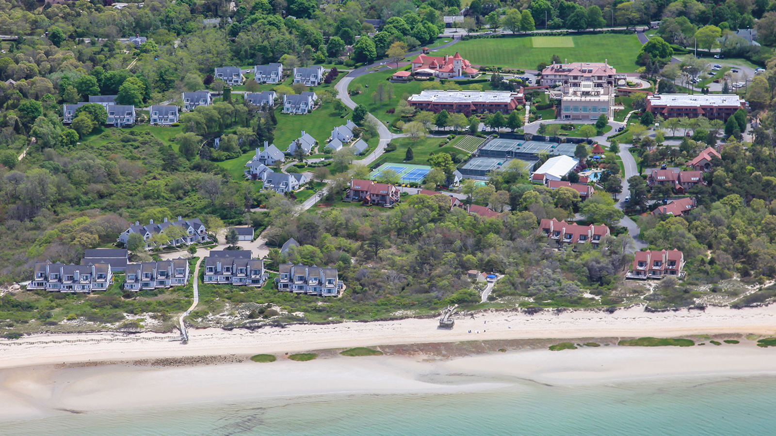 Explore the breathtaking peninsula that is Cape Cod.