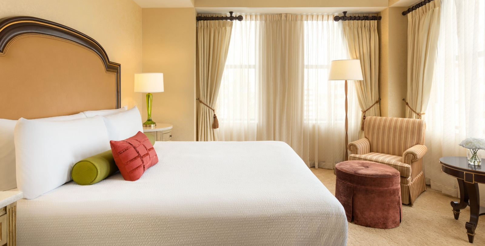 Image of guestroom HOTEL DU PONT, 1913, Member of Historic Hotels of America, in Wilmington, Delaware, Accommodations