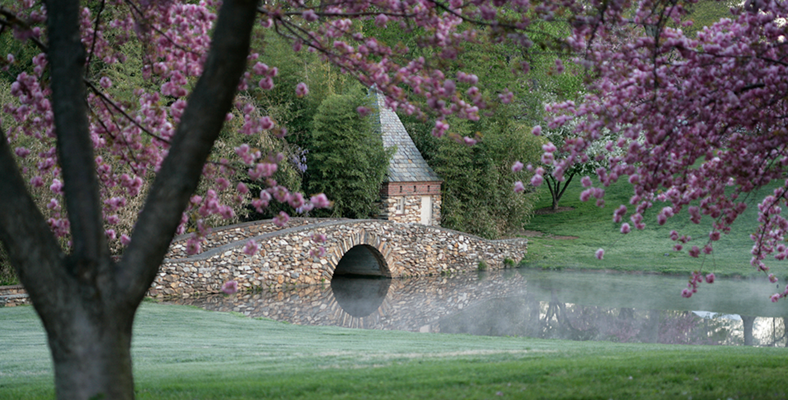 Explore the Reynolda House Museum of American Art, the Southeastern Center for Contemporary Art, and the Old Salem Museums & Gardens nearby.