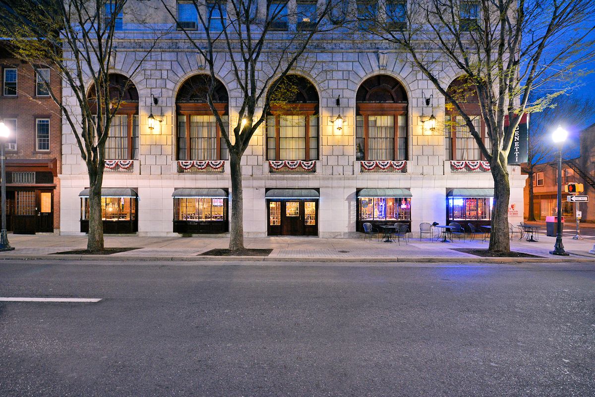 Genetti Hotel & Suites