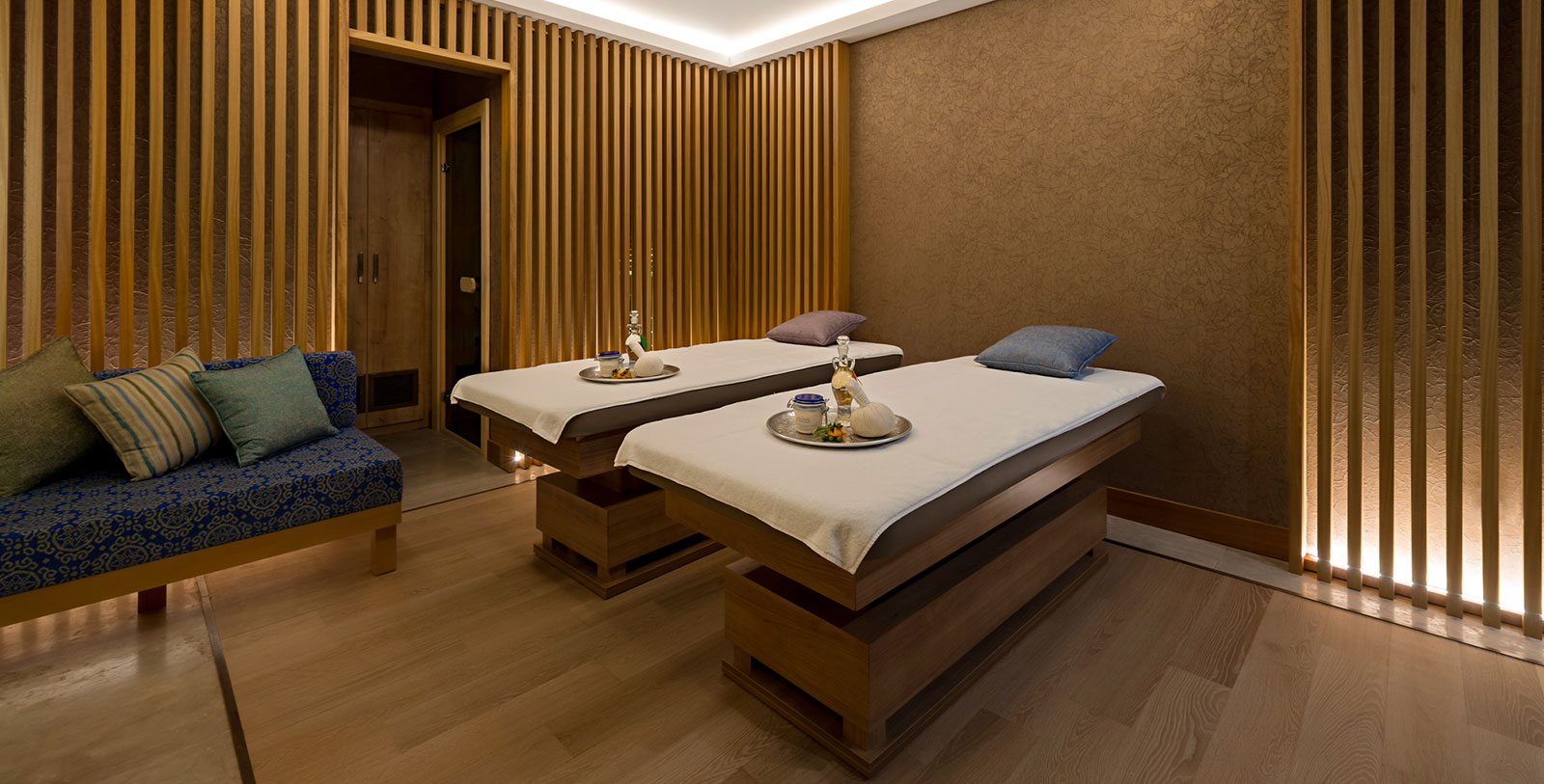 Experience traditional Turkish spa treatments at the Çeşme Hamamı.