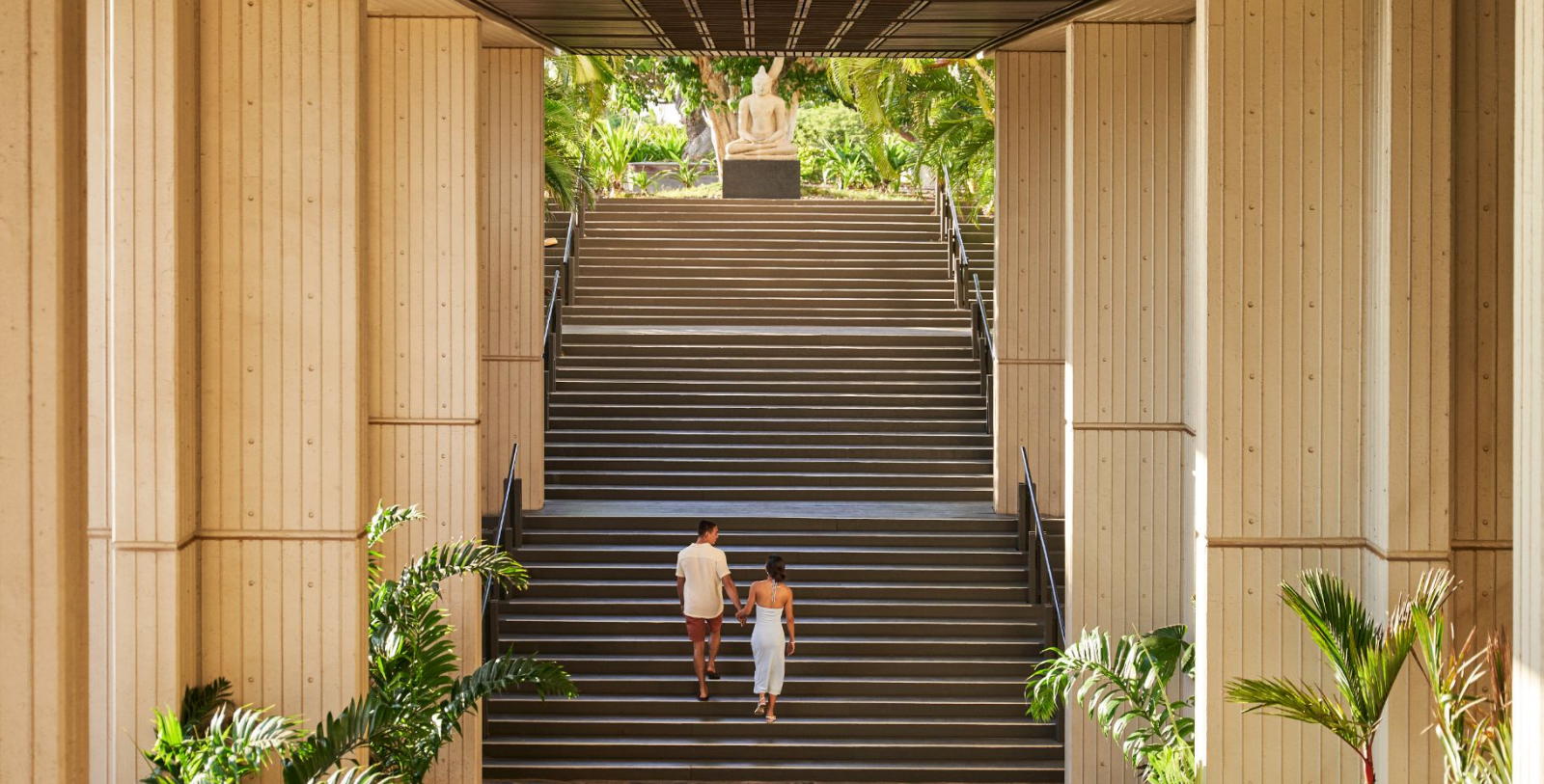 Discover the Mid-Century Modern architecture of the Mauna Kea Beach Hotel.