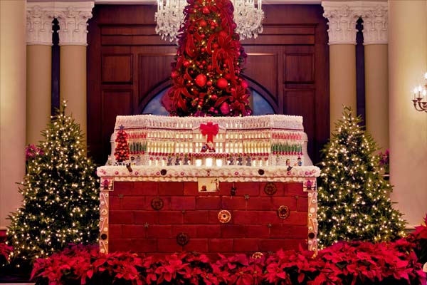 Nemacolin_Chateau_Gingerbread_2021.jpg