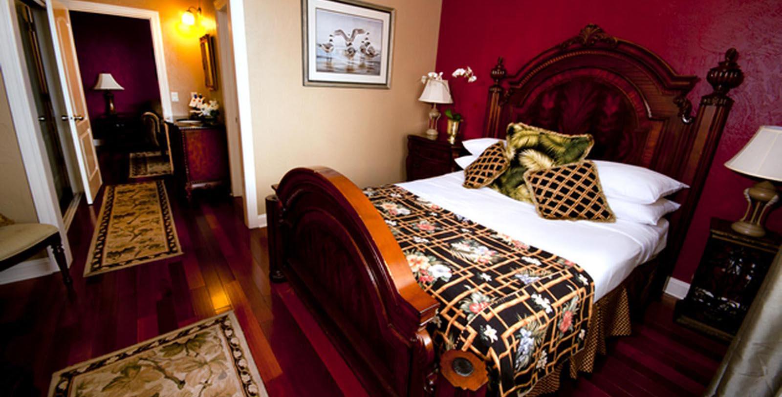 Image of Guestroom atCasa Marina Hotel and Restaurant, 1925, Member of Historic Hotels of America, in Jacksonville, Florida, Hot Deals