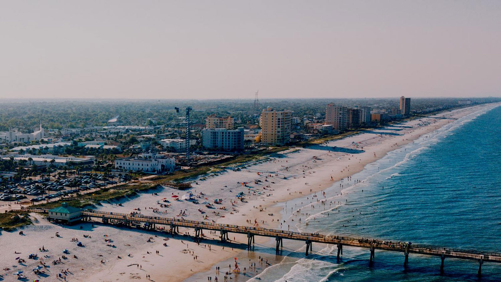 Spend a day exploring the Cummer Museum of Art & Gardens, the Museum of Science & History (MOSH), the Jacksonville Zoo and Gardens, and Amelia Island.