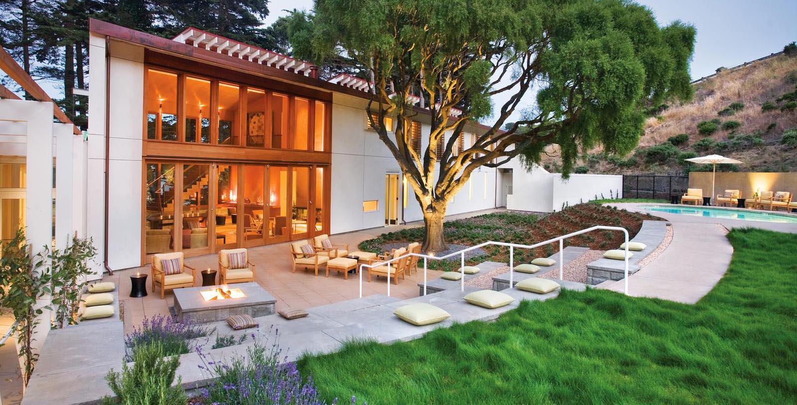 Explore the military history of the Battery Spencer overlook and enjoy panoramic views of the Golden Gate Bridge.