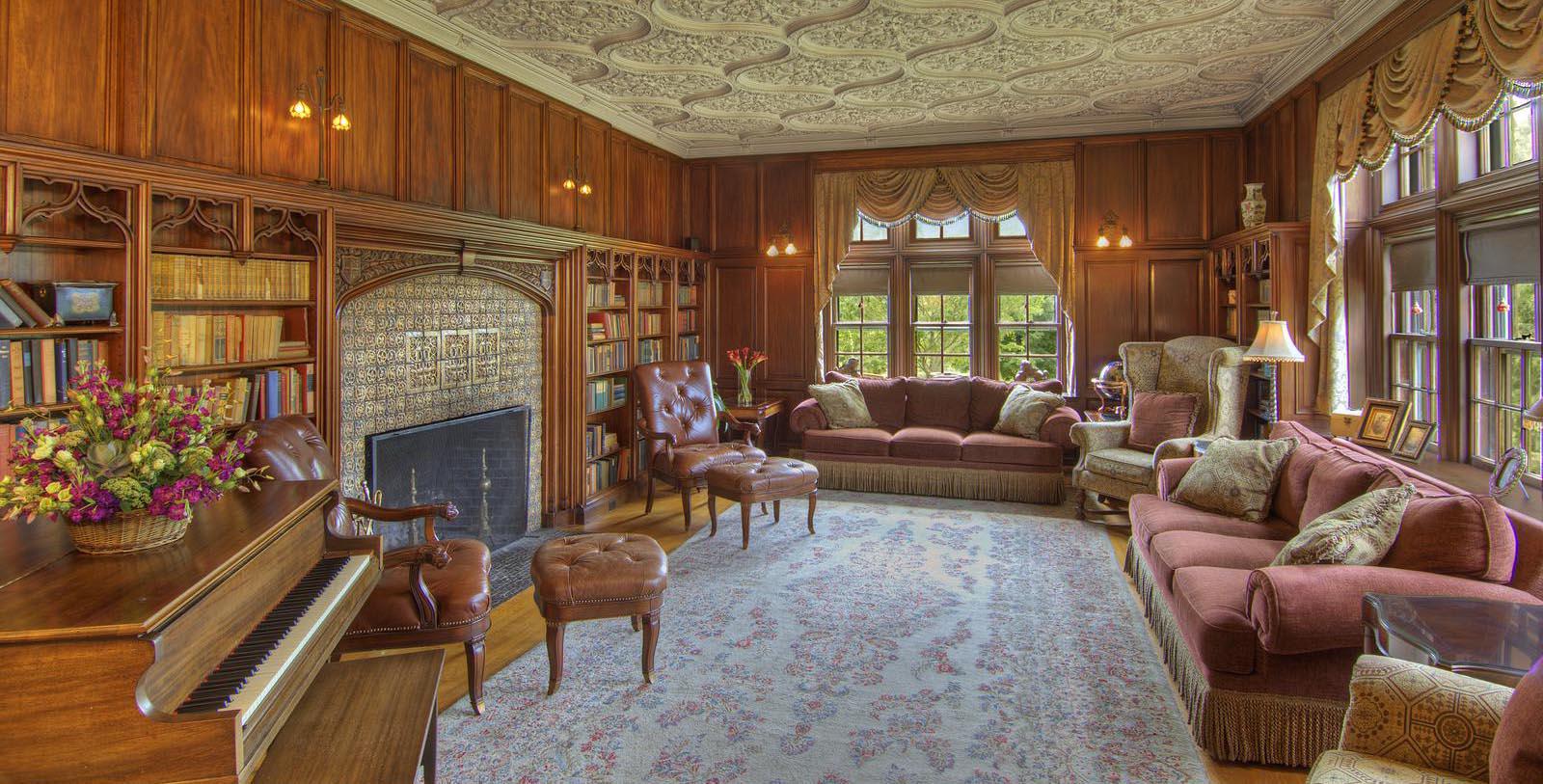 Discover the history of this English Cotswold-style mansion.