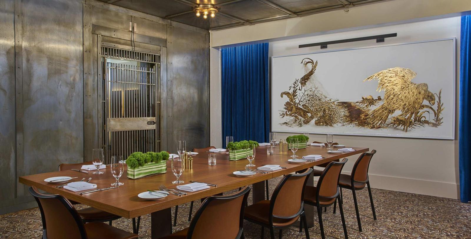 Experience a gallery tour of the 21c Museum Hotel Lexington.