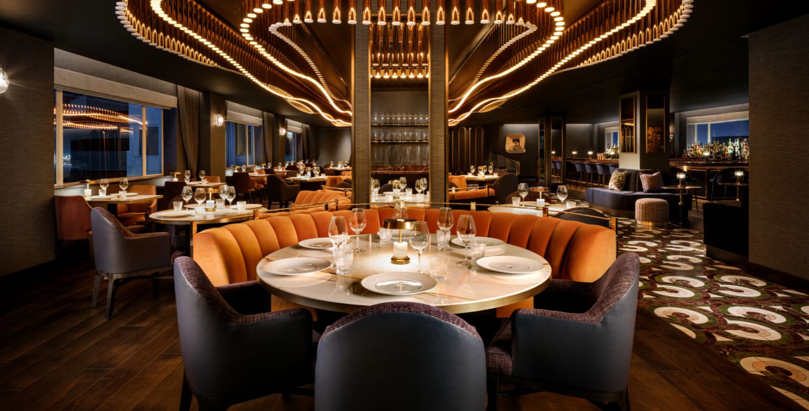 Taste a slice of SoCal and Breakers tradition with a meal at the famous Sky Room, offering sweeping views of the ocean from the hotel’s 15th floor.