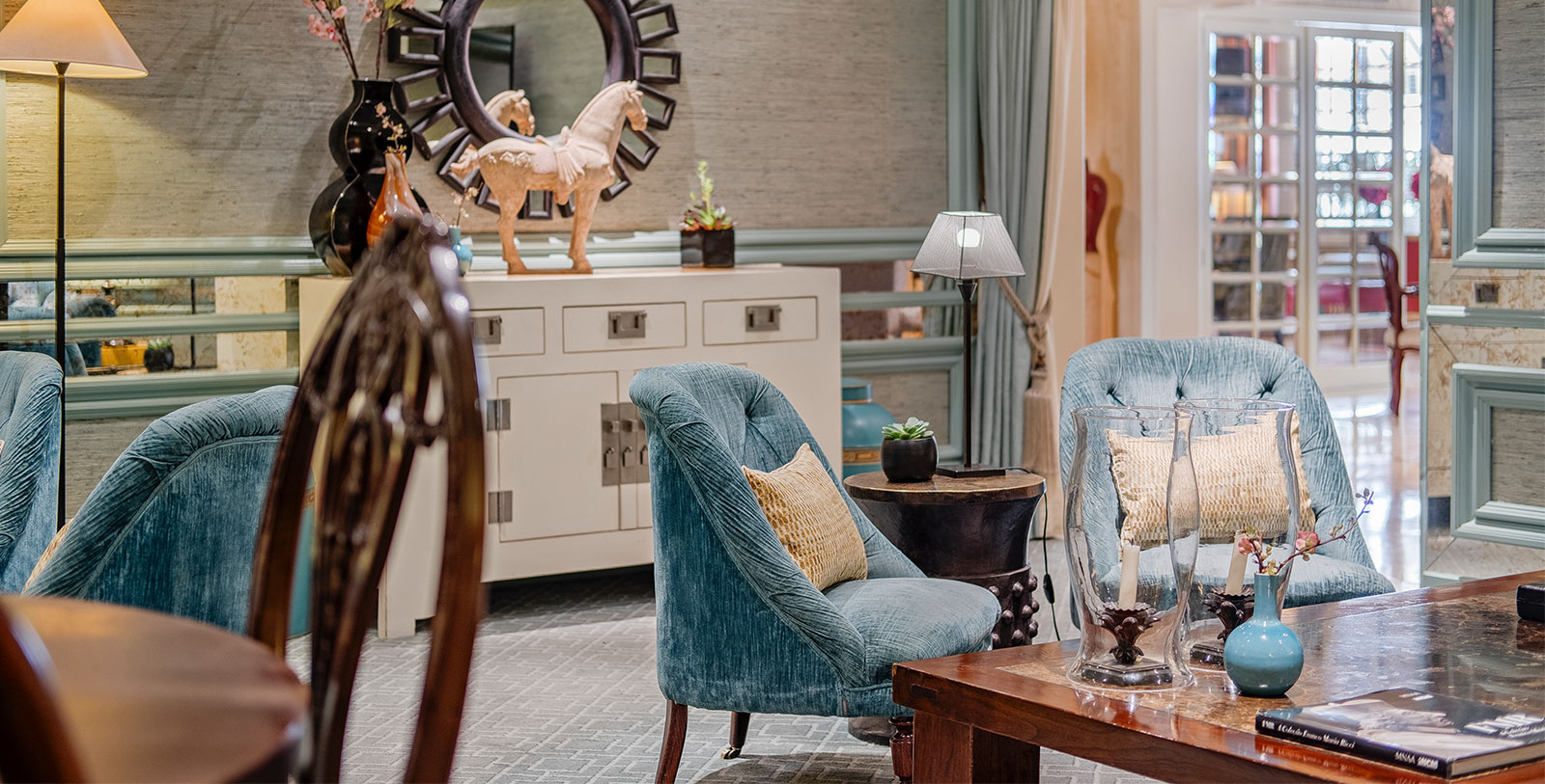 Visit the nearby Marquês de Pombal Square, the Parque Eduardo VII, and Rossio Railway Station.