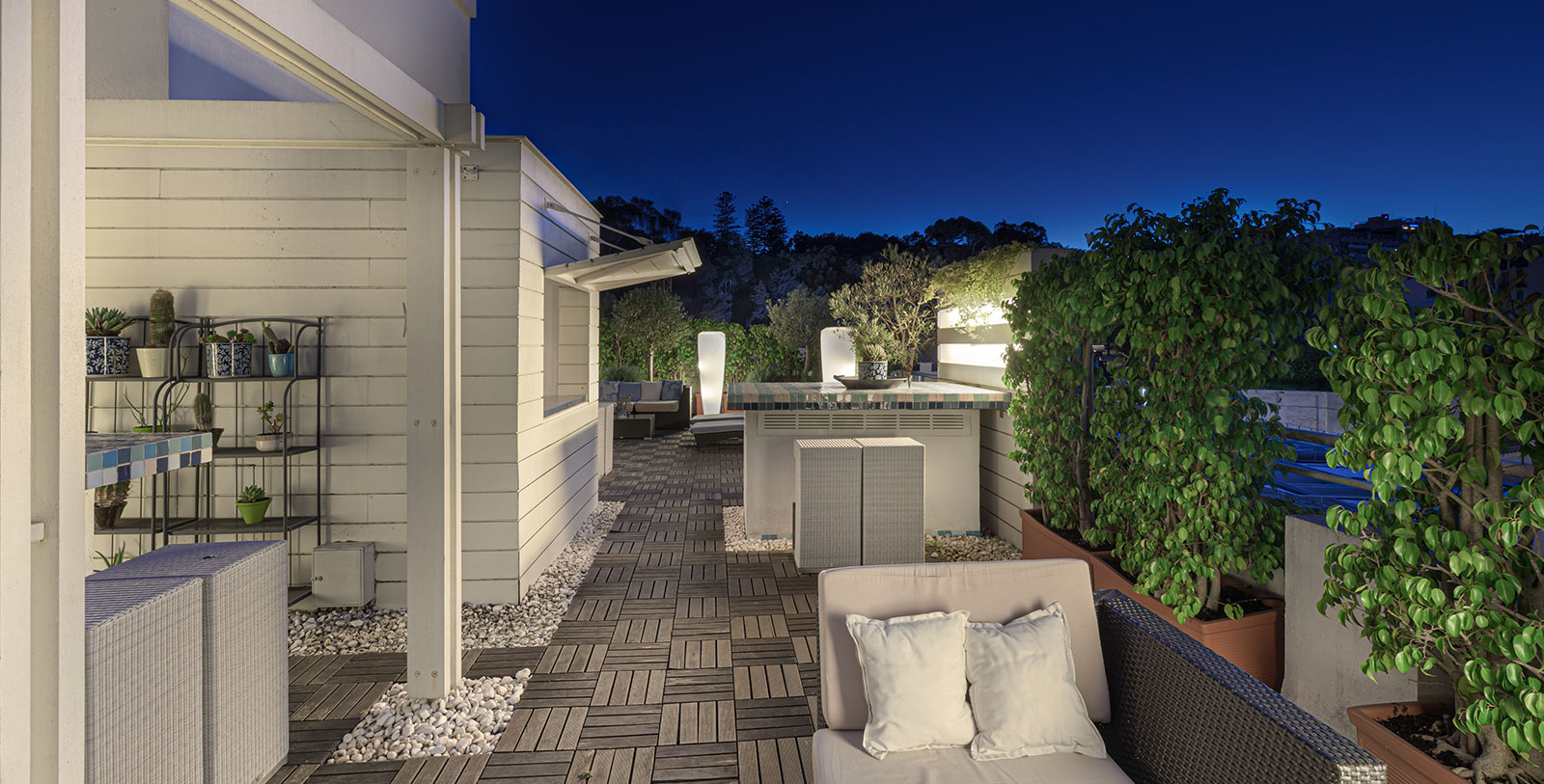 Experience breathtaking views of Lisbon from atop the Basilica da Estrela.