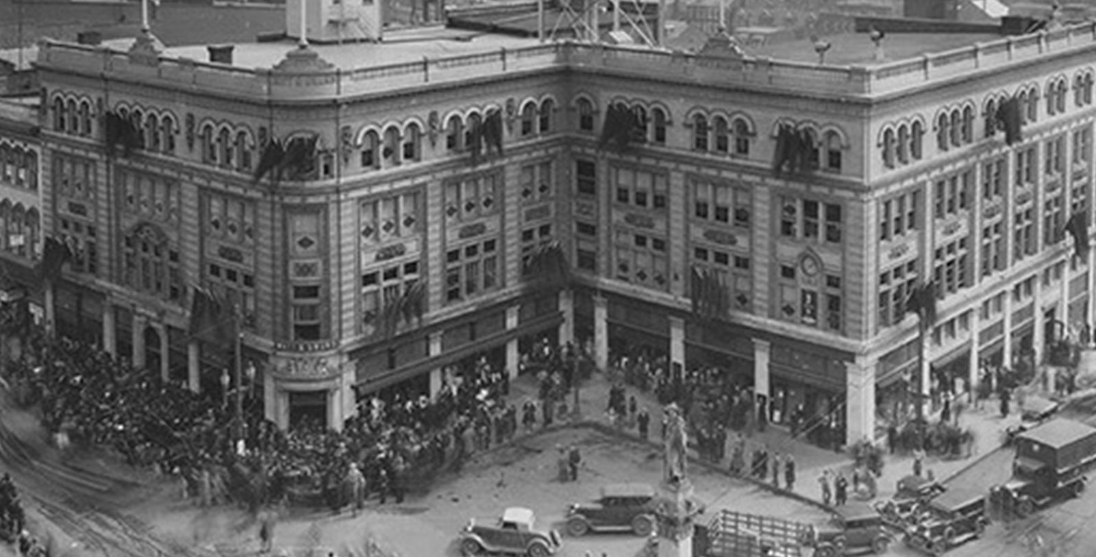 Discover the heritage of the Lancaster Arts Hotel.