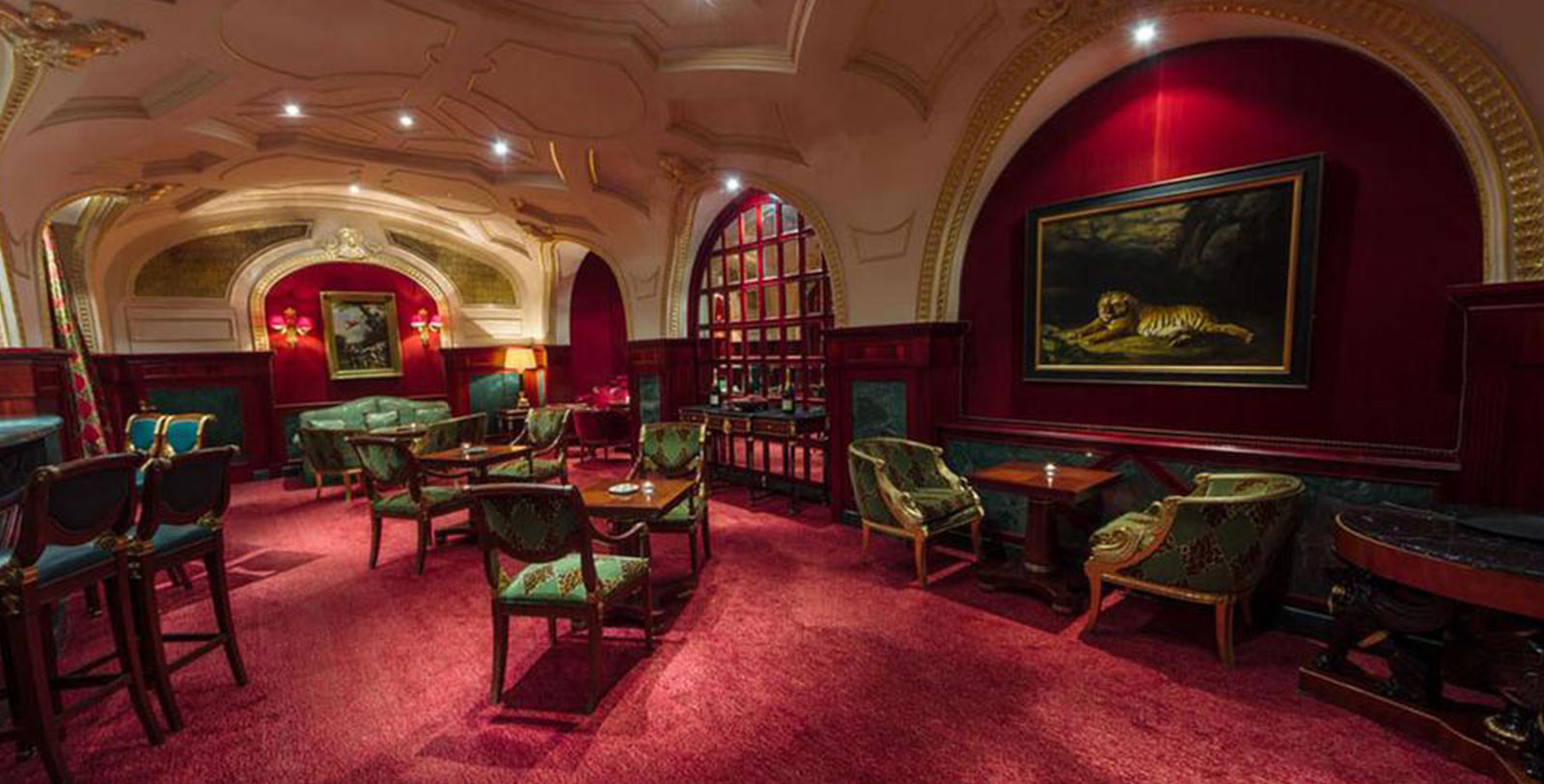 Discover the 600 tons of Mediterranean marble that were used to construct The Bentley London.