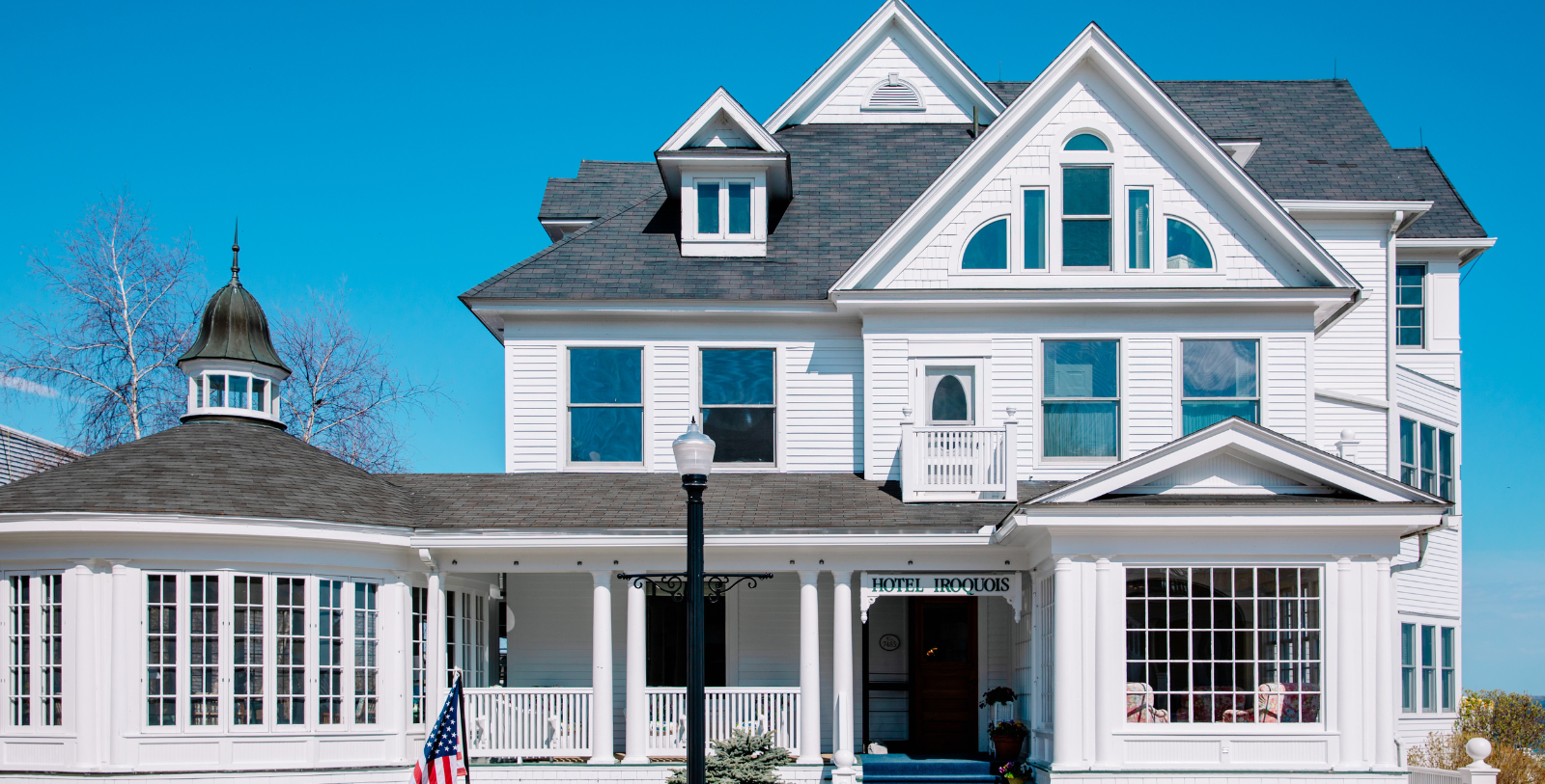 Discover the unique and eclectic architectural style of Hotel Iroquois.