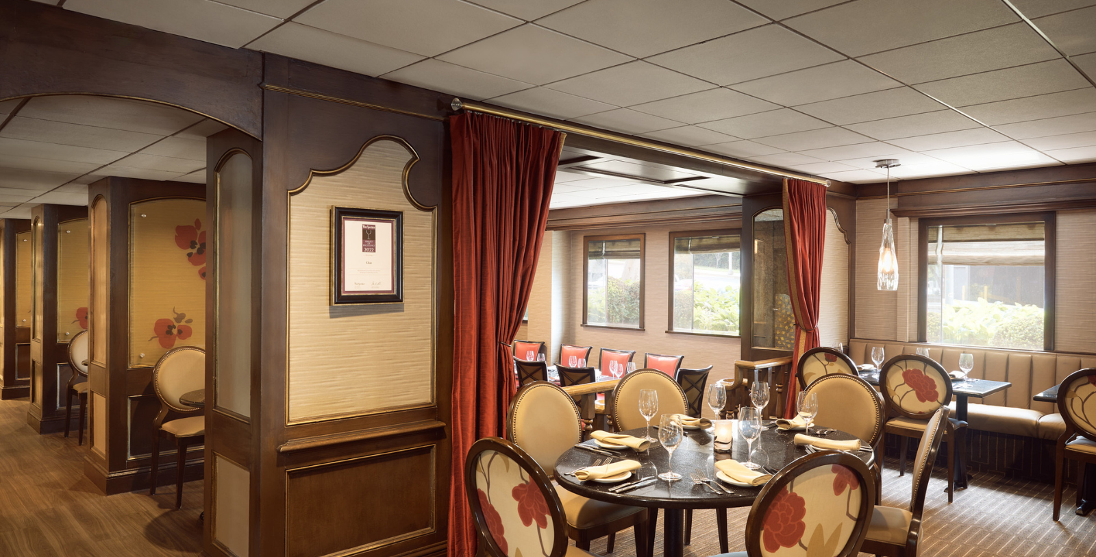 Image of Dining Room at Chaz on the Plaza at The Raphael Hotel, 1928, Member of Historic Hotels of America, in Kansas City, Missouri, Taste
