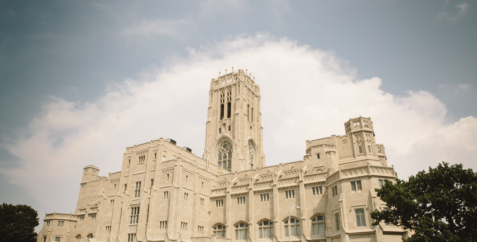 Explore the largest contiguous National Historic Landmark District in the country! Madison’s historic district features major architectural styles from the nineteenth and early twentieth centuries.