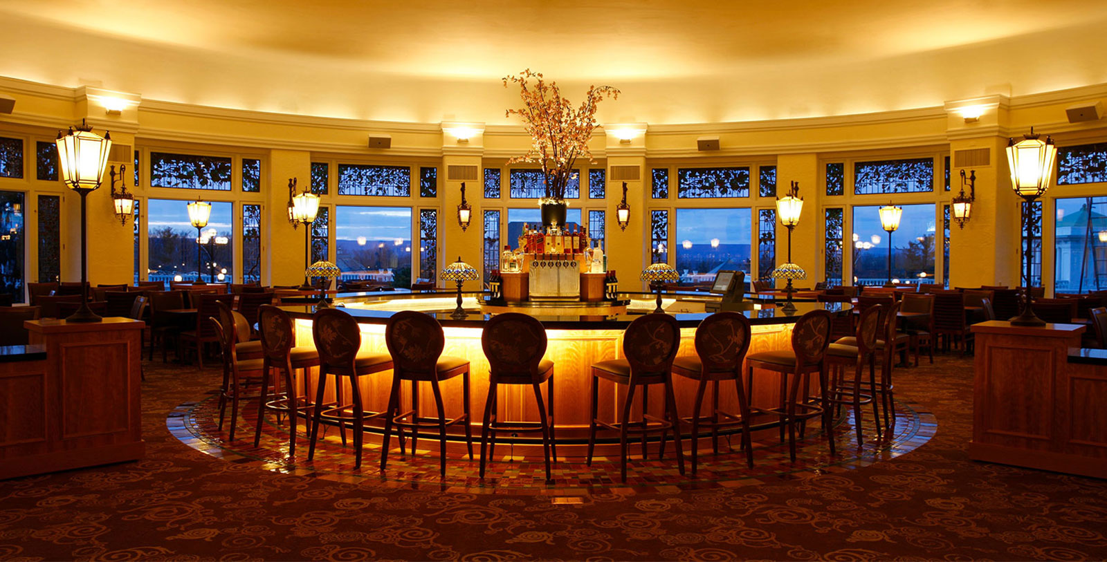 Taste iconic American cuisine at The Circular.