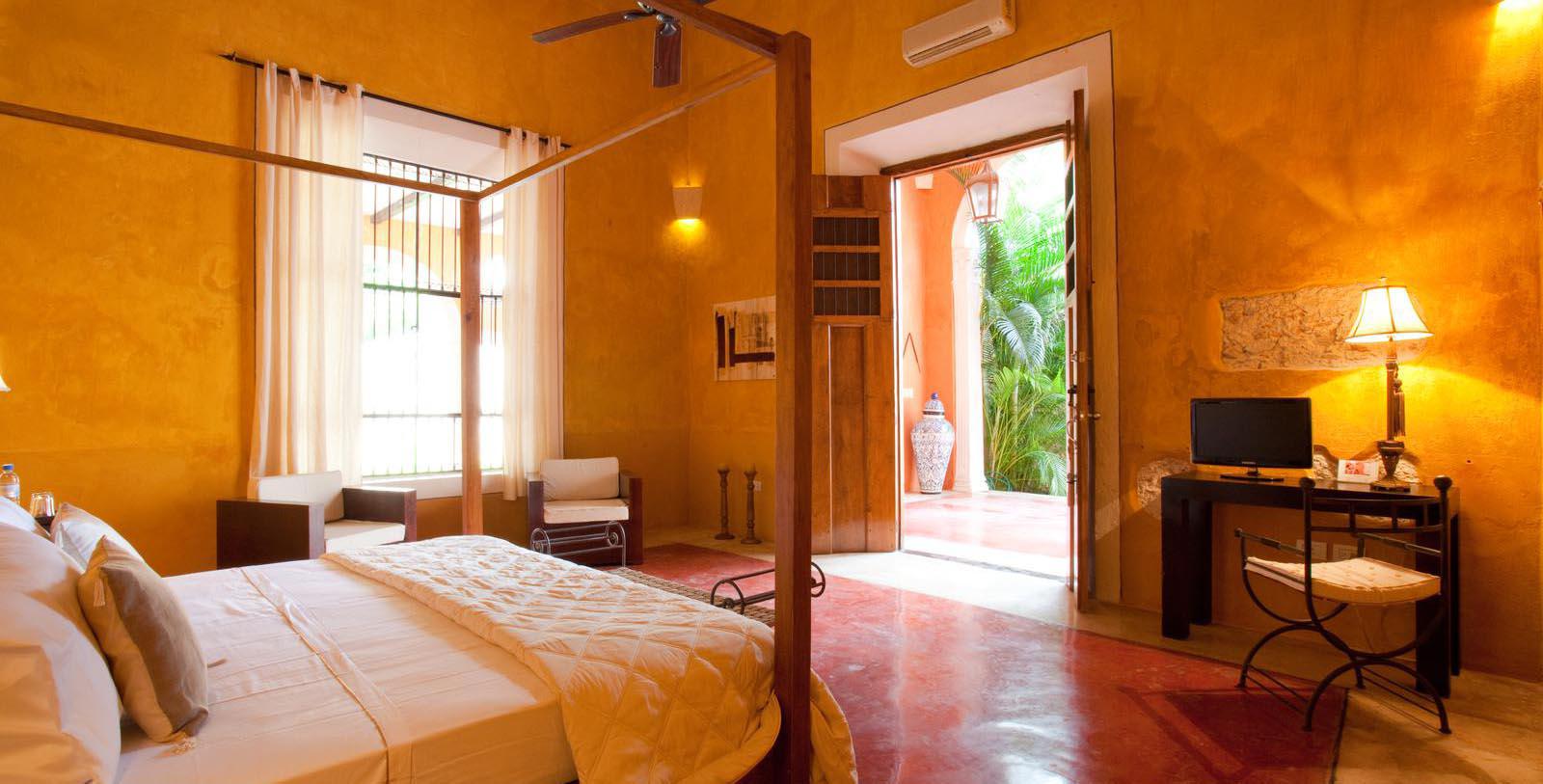 Discover Mérida's historic Parque de Santa Lucia and Teatro José Peón Contreras down the road.