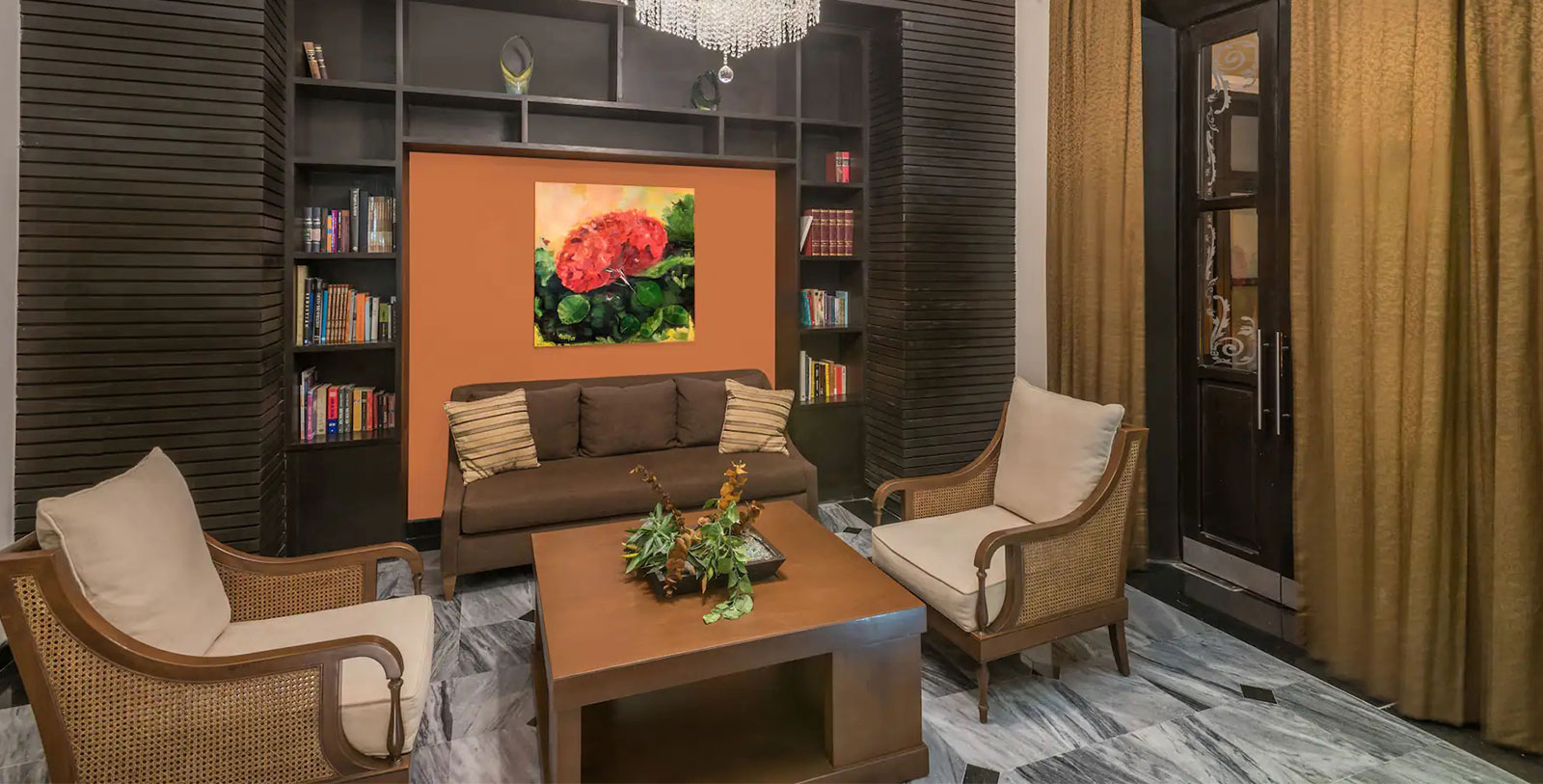 Experience the Gran Museo del Mundo Maya (Mayan World Museum of Mérida).