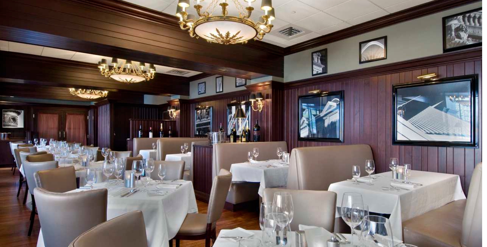 Image of Milwaukee ChopHouse, Hilton Milwaukee City Center, 1928, Member of Historic Hotels of America, in Milwaukee, Wisconsin, Dining