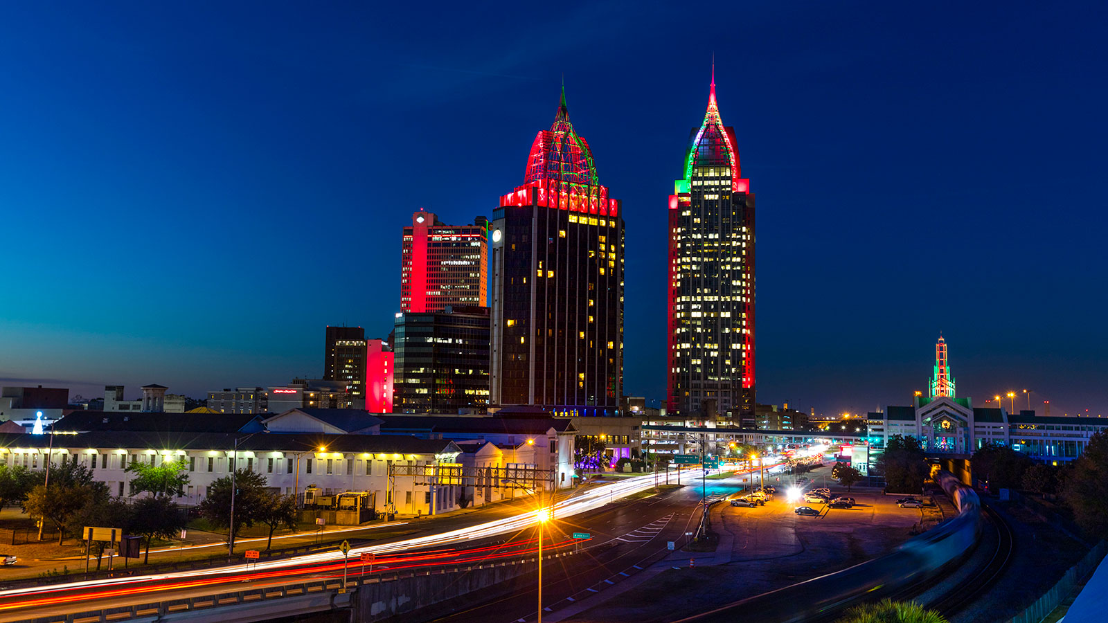 Discover the Gulf Coast Exploreum Science Center, the Saenger Theatre, and the USS ALABAMA Battleship Memorial Park just minutes from the hotel.