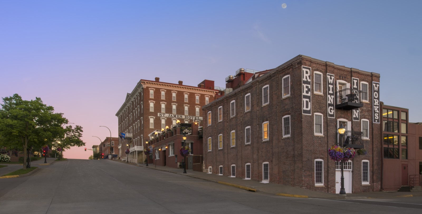 Take a day to explore Minneapolis and see Guthrie Theater, the Minneapolis Institute of Art, and Minnehaha Regional Park.