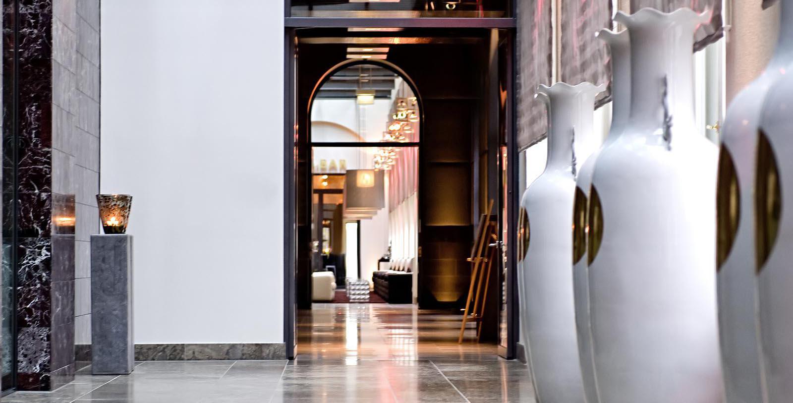 Discover the brilliant Neoclassical façade of the Sofitel Munich Bayerpost.
