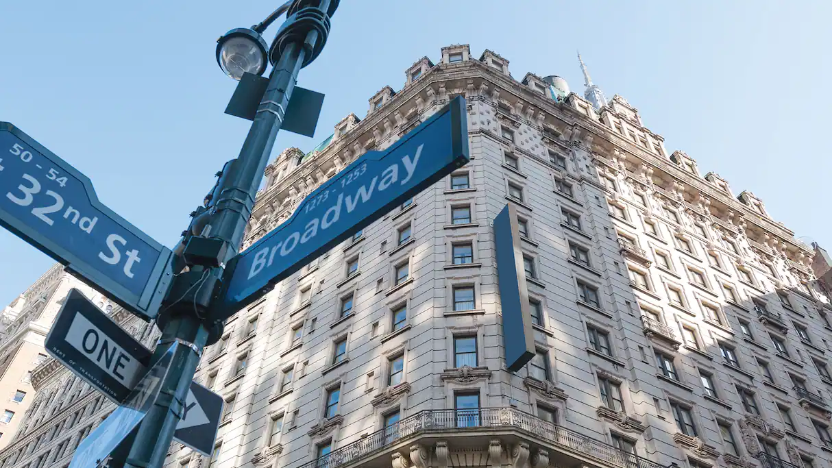 Discover Times Square, Madison Square Garden, the Empire State Building, Manhattan Mall, and The Morgan Library & Museum just moments away.